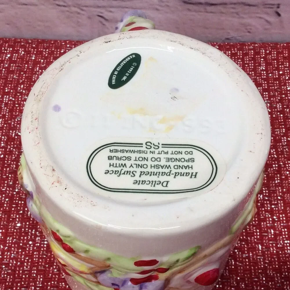 Vintage 1993 Ceramic Christmas Coffee Mug 4 Santa With Love
